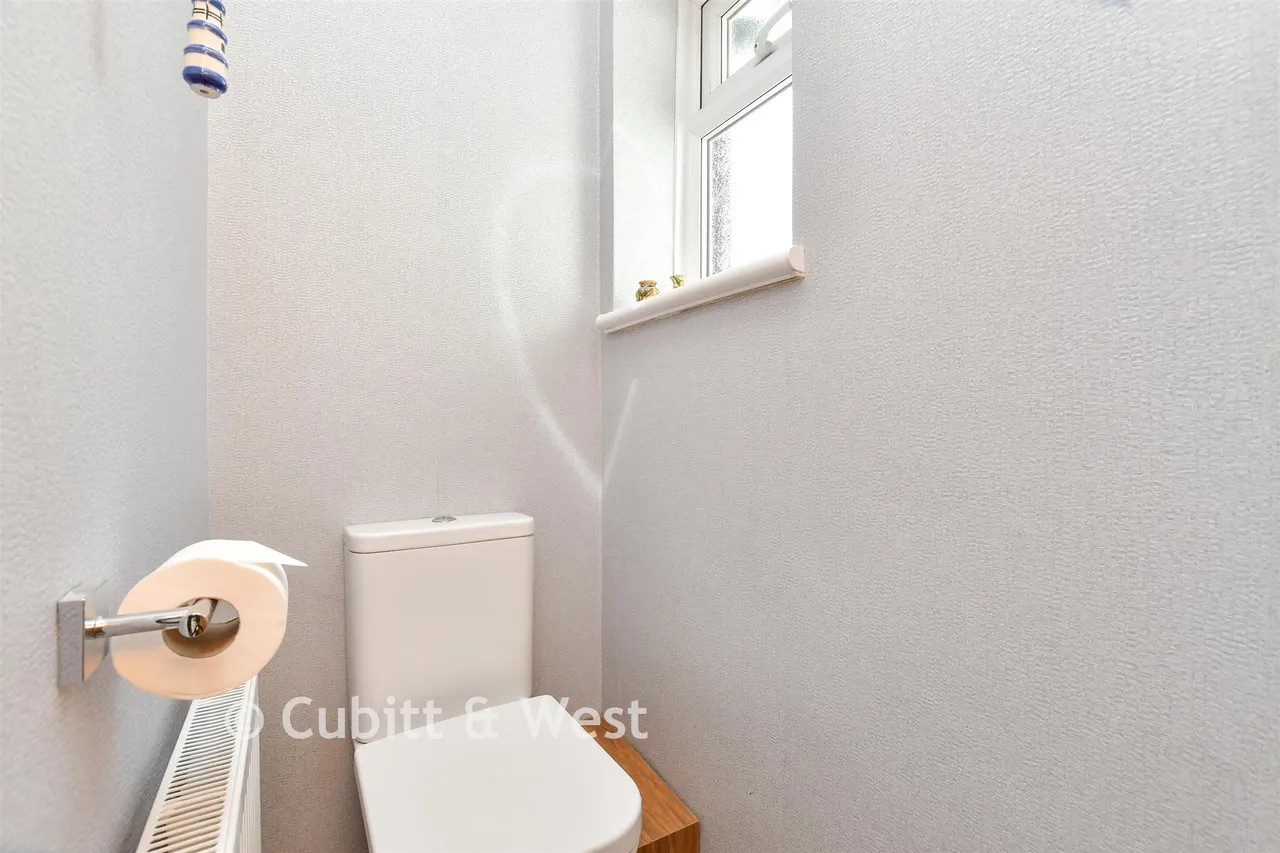 Grange Meadow, Banstead, SM7, photo 18