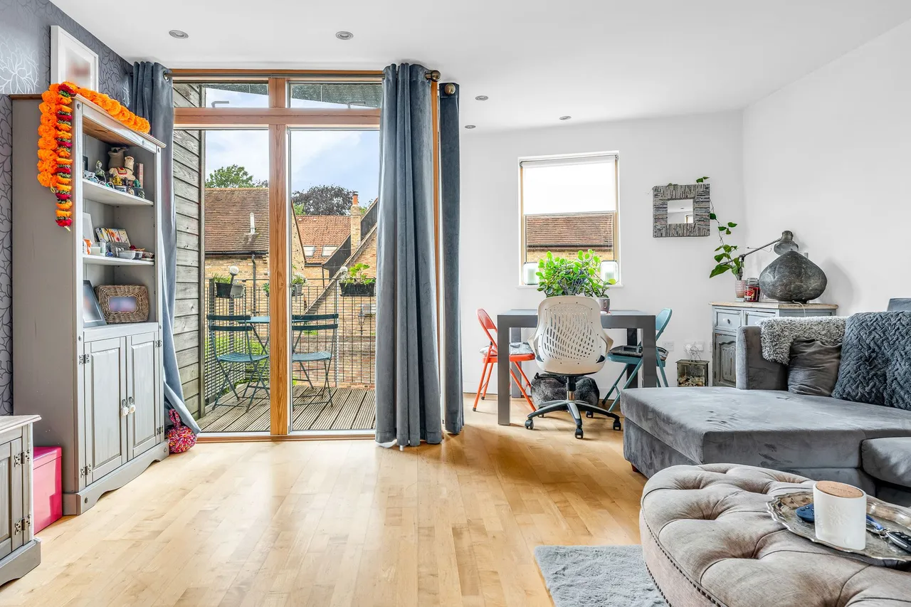 Swan Mews, High Street, Ware, SG12 9BF, photo 2