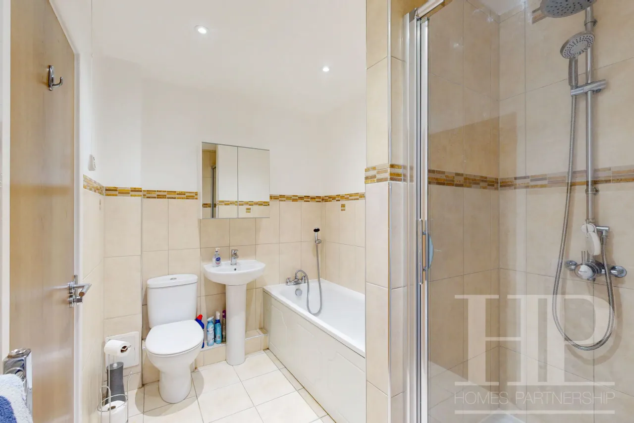 Oakbrook Woodfield Road, Crawley, RH10, photo 13