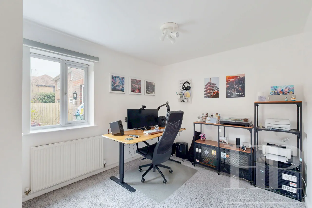 Oakbrook Woodfield Road, Crawley, RH10, photo 11