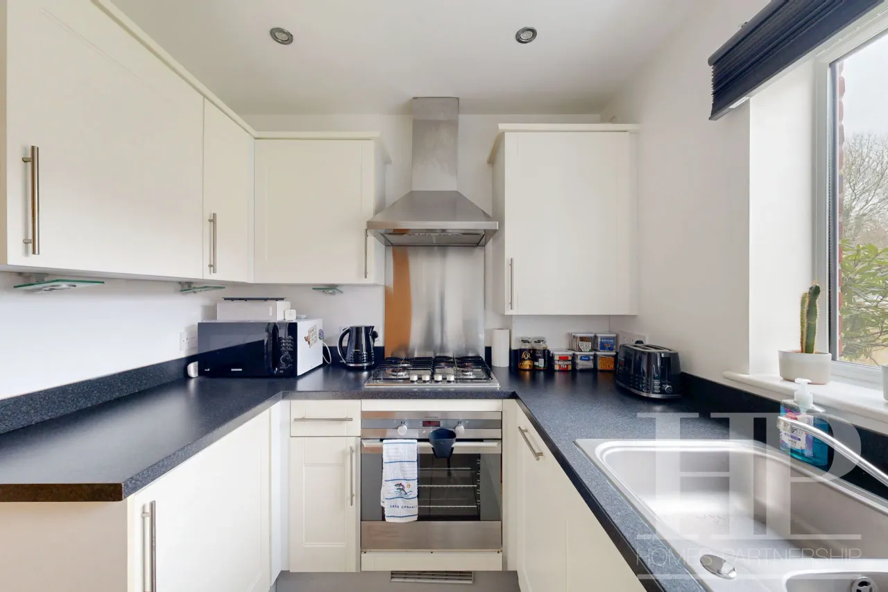 Oakbrook Woodfield Road, Crawley, RH10, photo 7