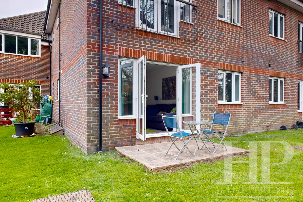Oakbrook Woodfield Road, Crawley, RH10, photo 14