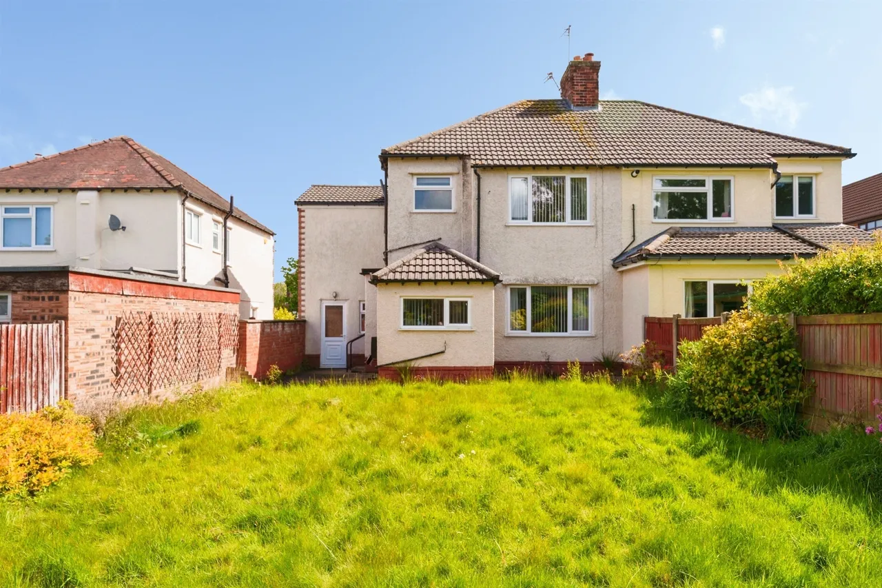 Hillcrest Drive, Greasby, CH49, photo 13