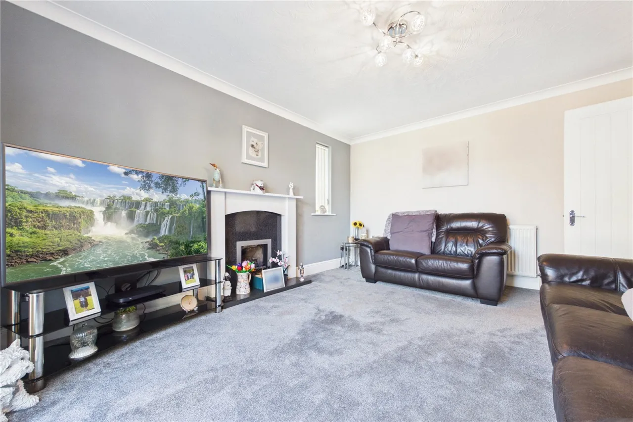 Oak Tree Walk, Purley on Thames, RG8, photo 6