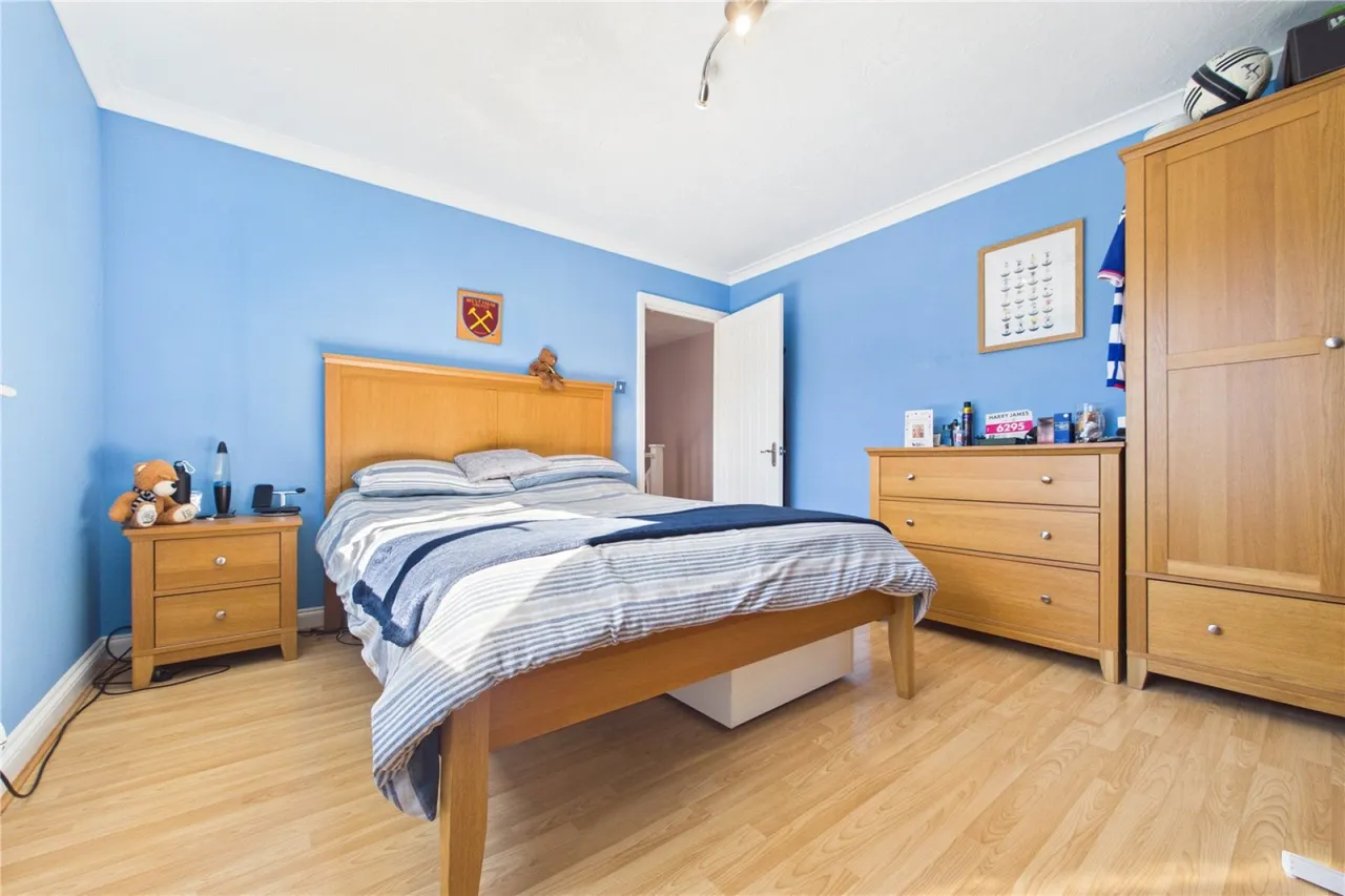 Oak Tree Walk, Purley on Thames, RG8, photo 11