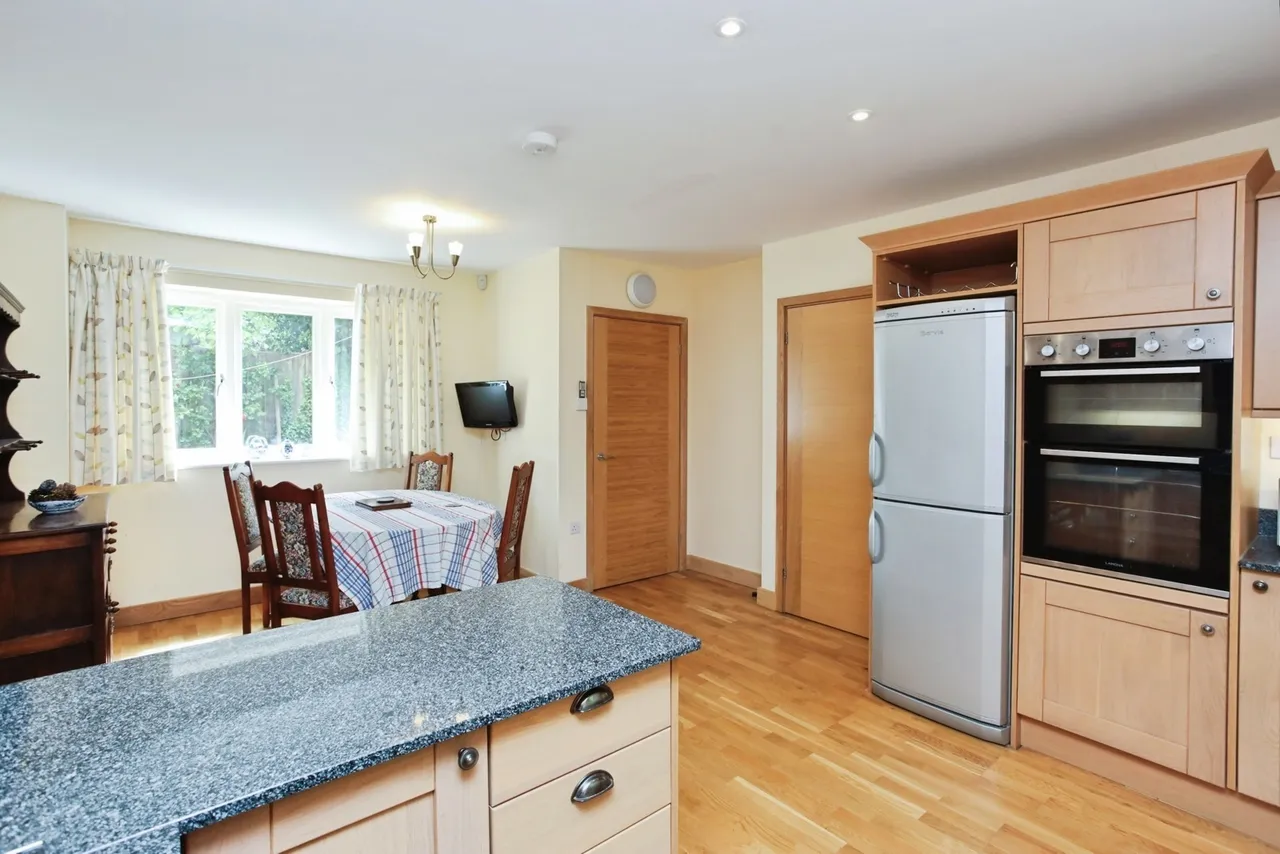 Hunt Road, Tonbridge, TN10, photo 17