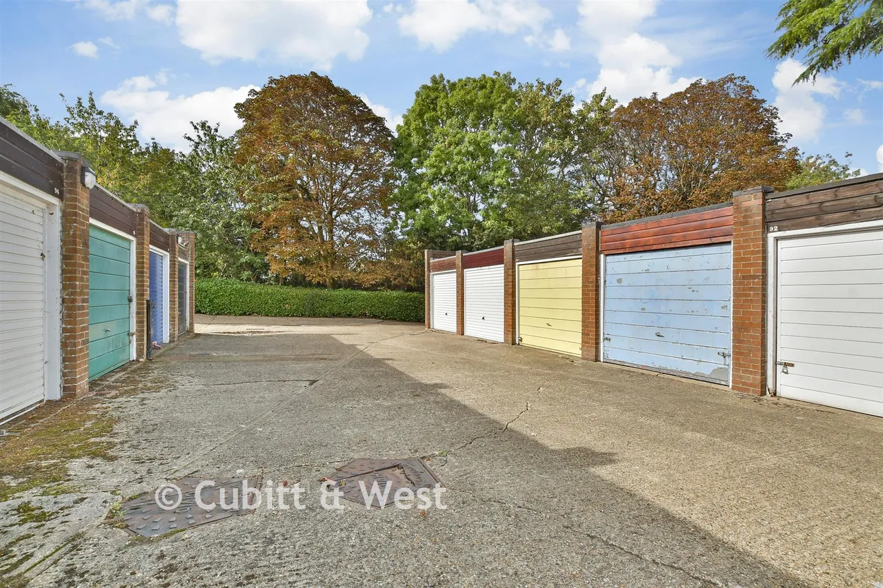 Tidenham Gardens, Croydon, CR0, photo 2