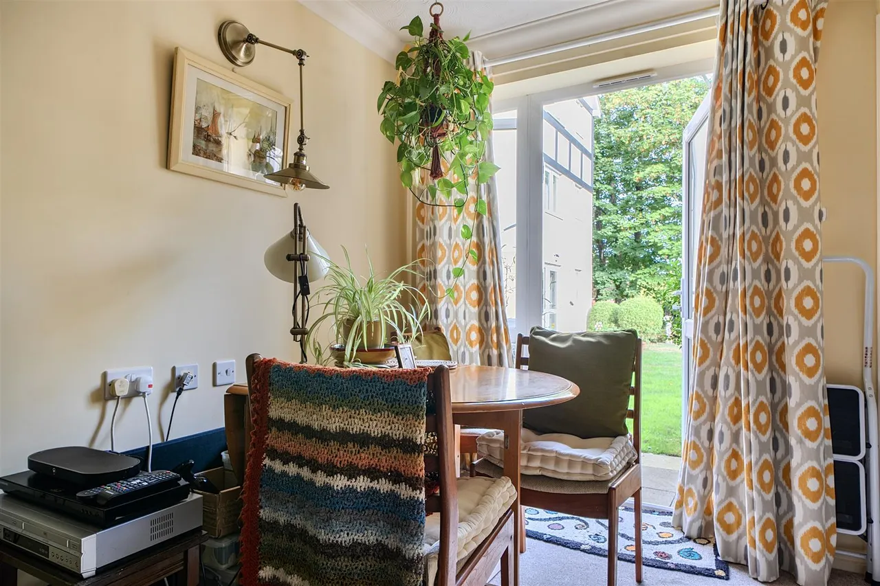 Brambledown Road, Wallington, SM6, photo 6