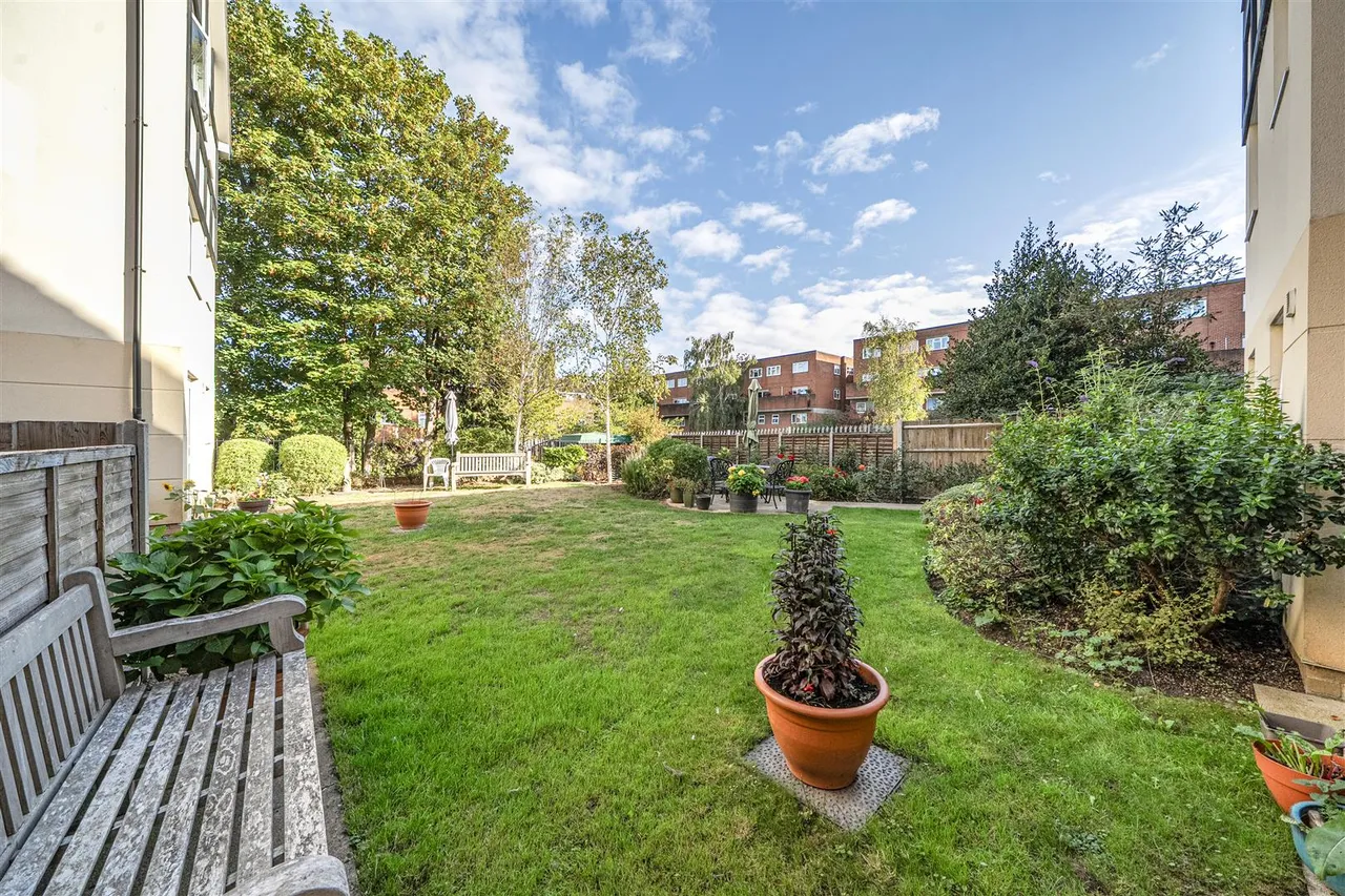 Brambledown Road, Wallington, SM6, photo 4