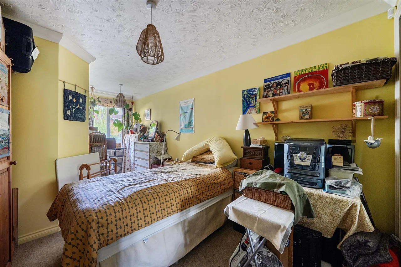 Brambledown Road, Wallington, SM6, photo 10