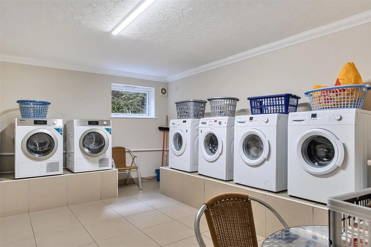 Brambledown Road, Wallington, SM6, photo 14
