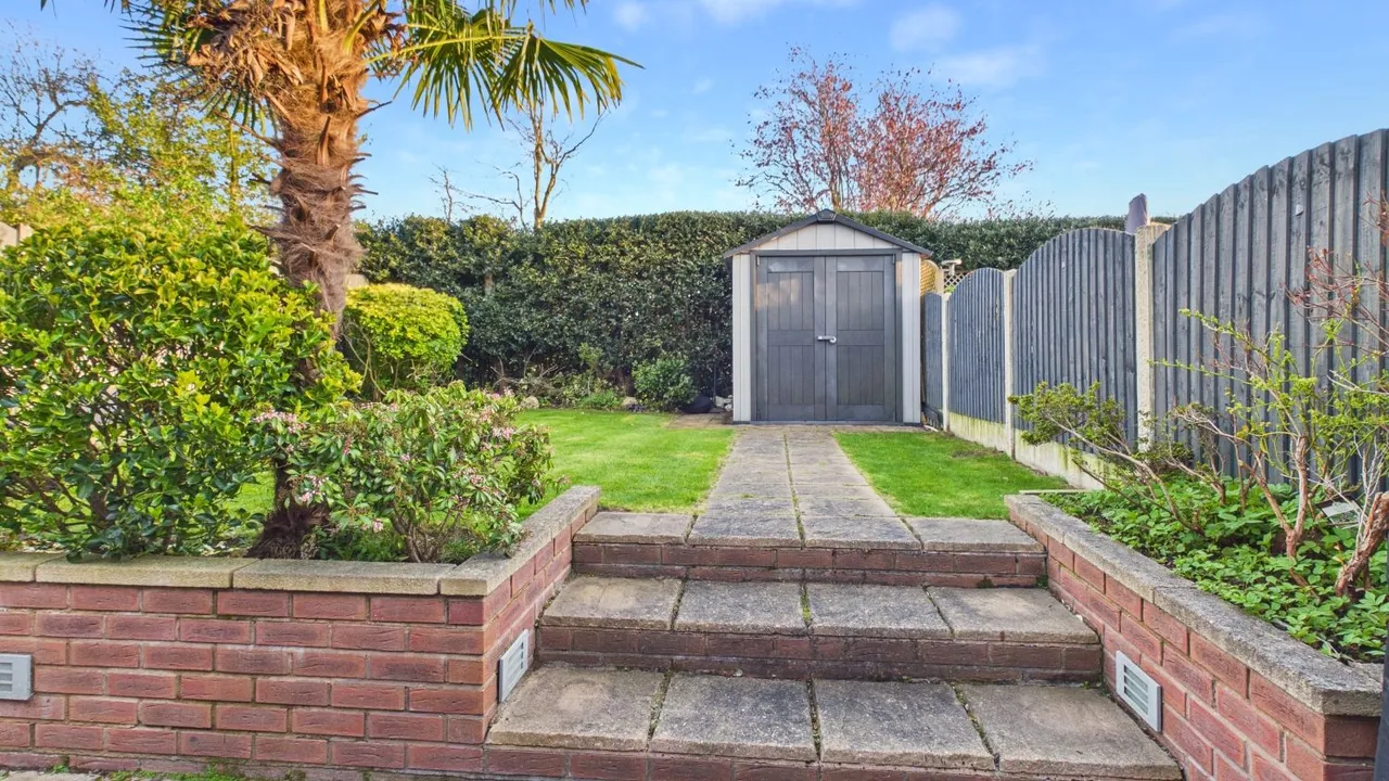 Wallheath Crescent, Stonnall, WS9, photo 28