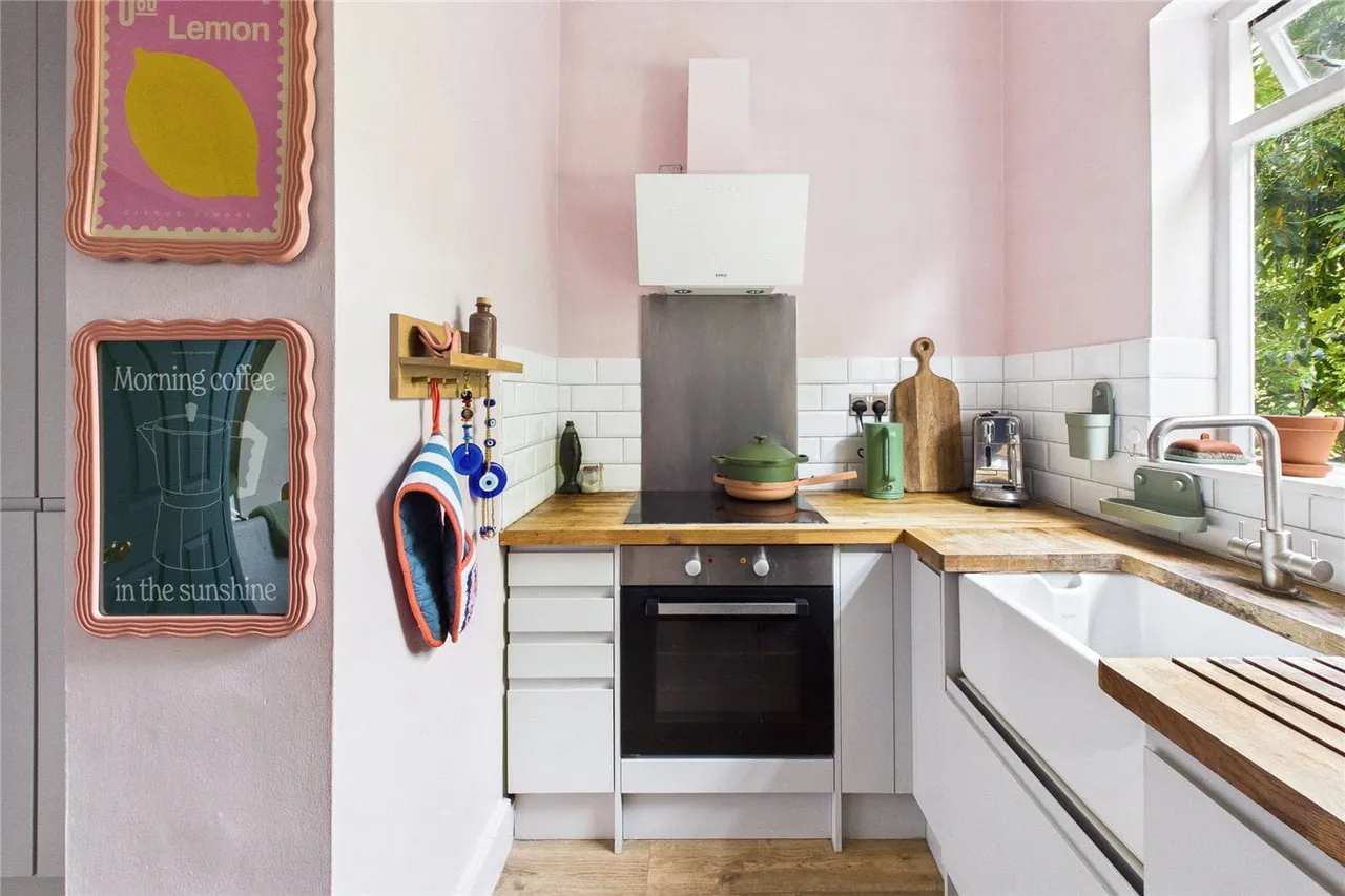 Drewstead Road, London, SW16, photo 10