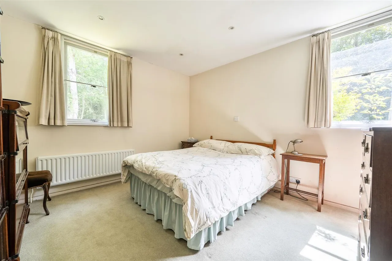 Crableck Lane, Sarisbury Green, photo 21
