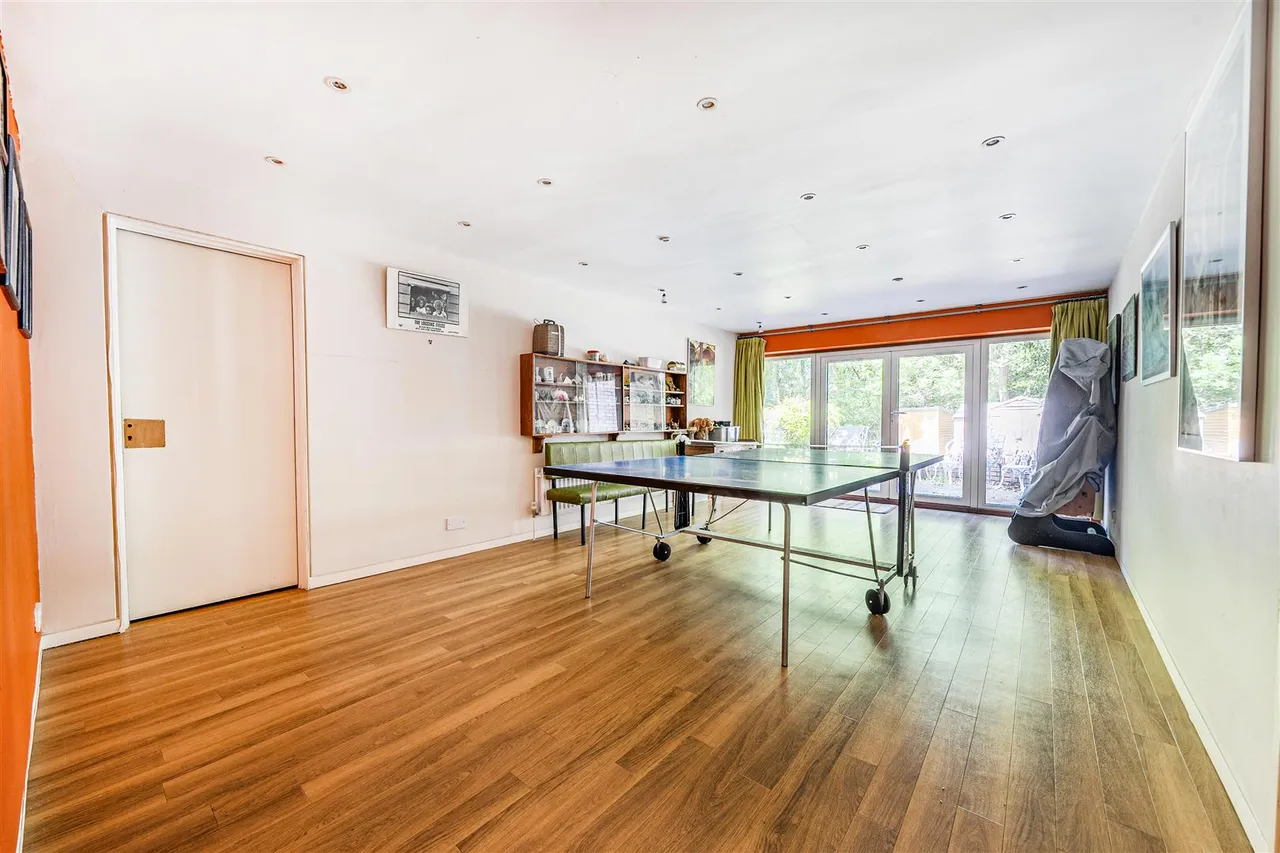 Crableck Lane, Sarisbury Green, photo 13