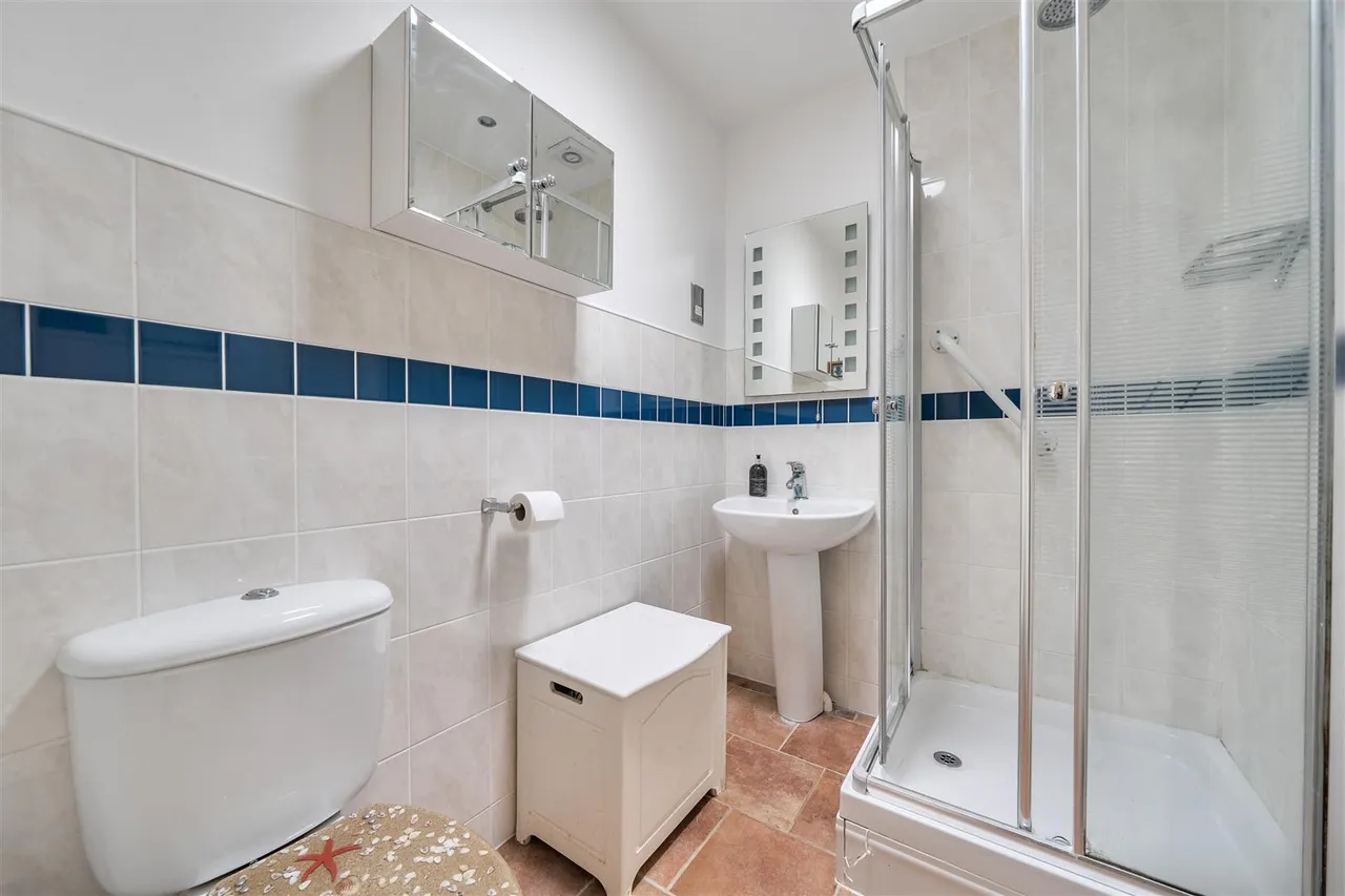 Crableck Lane, Sarisbury Green, photo 17