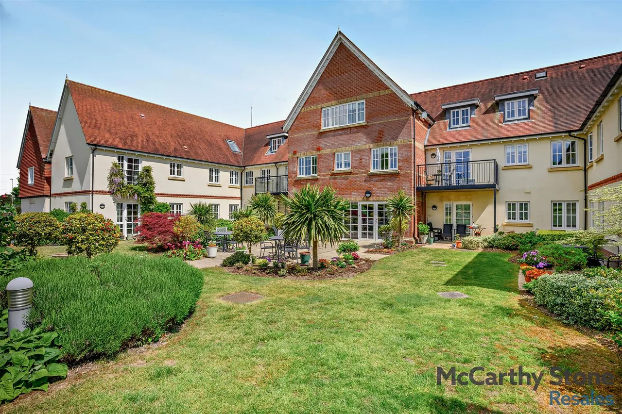 Parsonage Barn Lane, Ringwood, BH24, photo 13