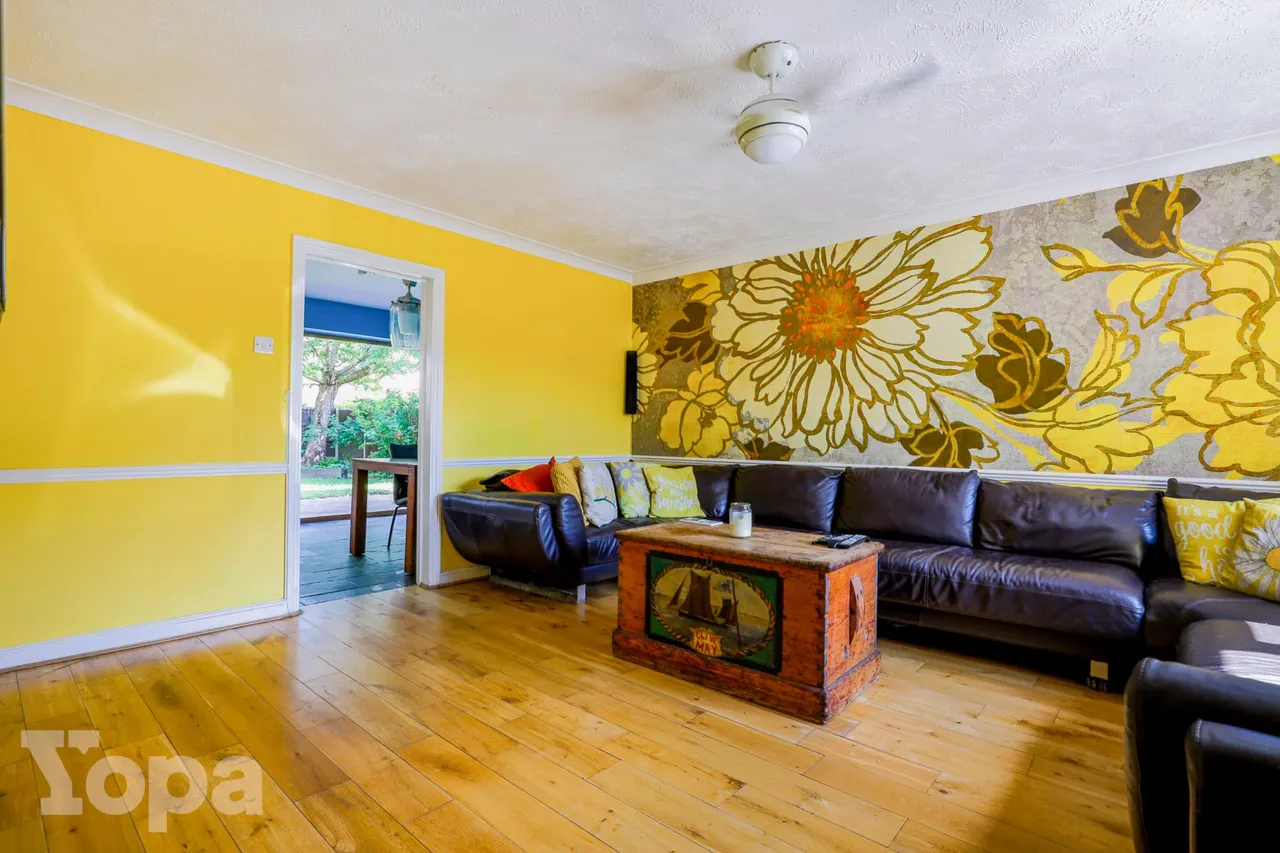 Chambers Close, Greenhithe, DA9, photo 5