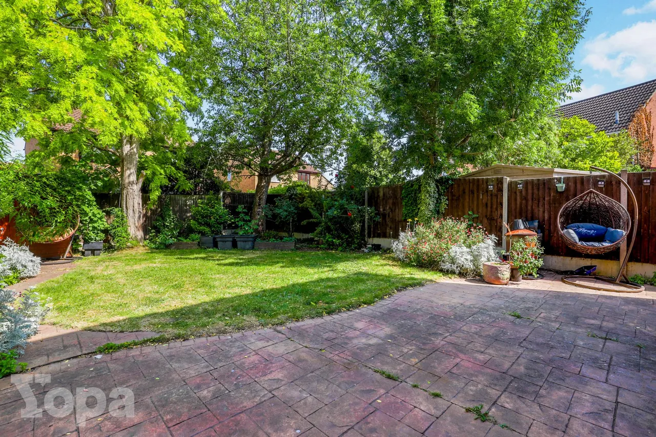 Chambers Close, Greenhithe, DA9, photo 17