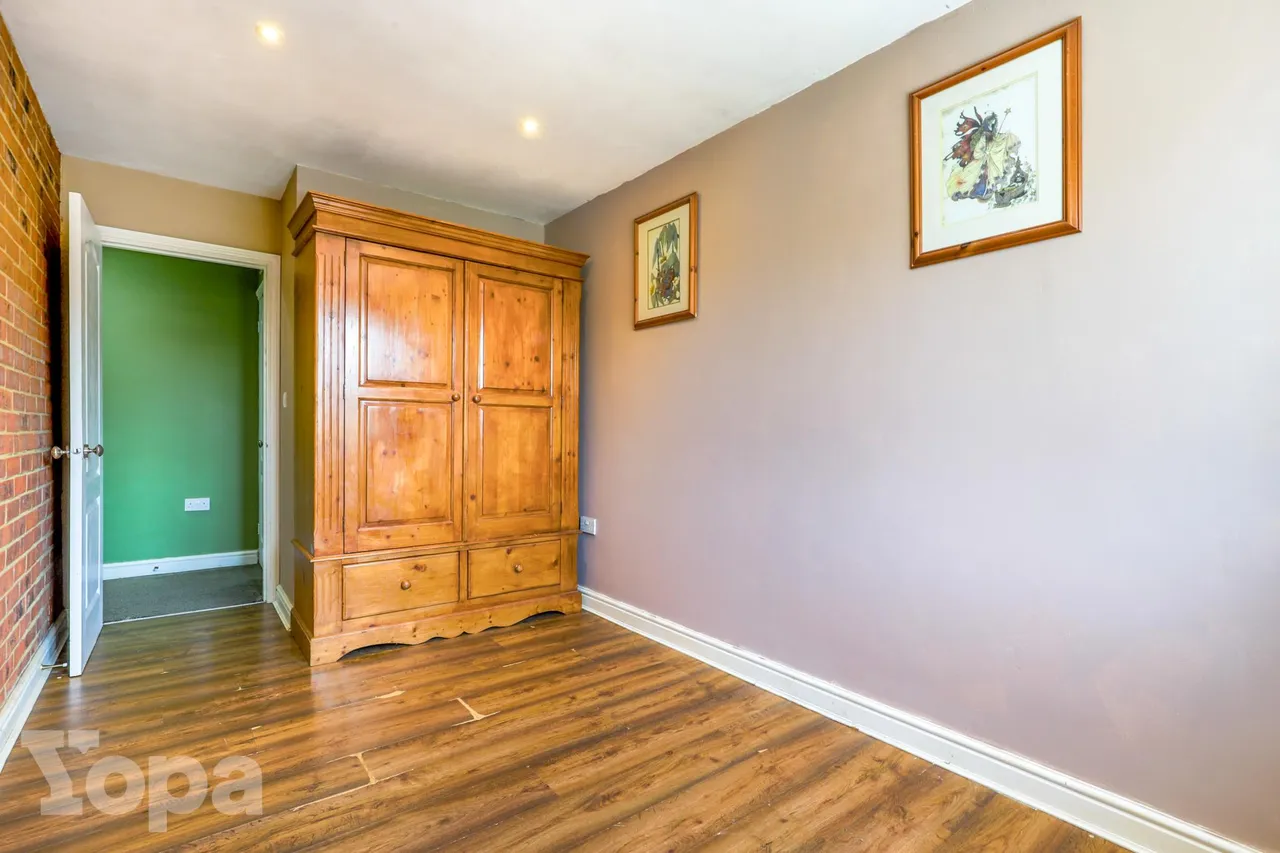 Chambers Close, Greenhithe, DA9, photo 13
