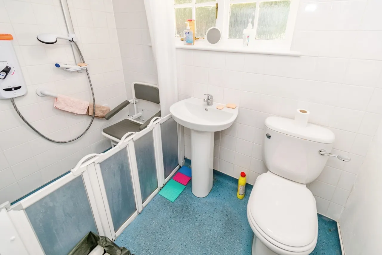 Shrubbs Hill Road, Lyndhurst, SO43, photo 13