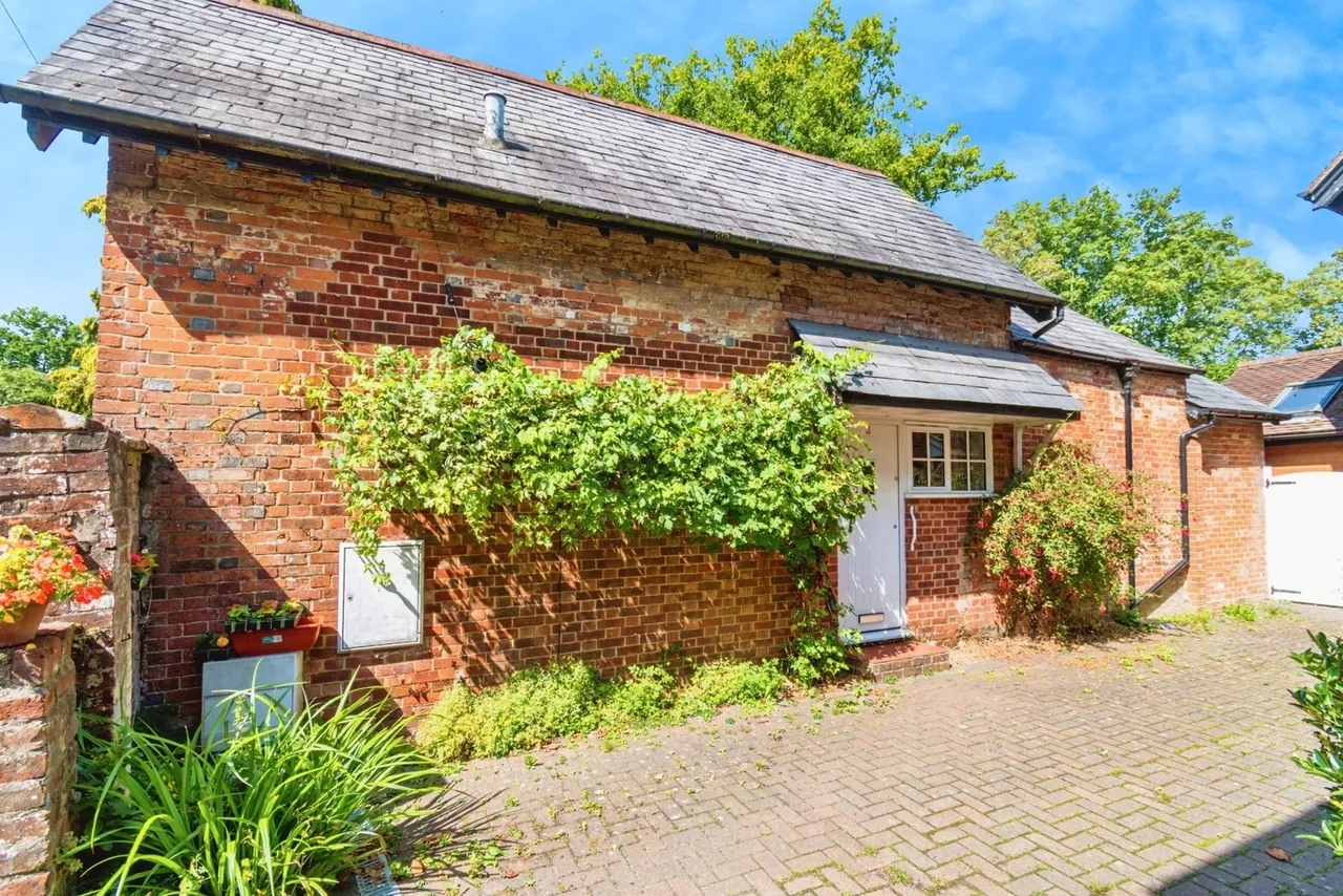Shrubbs Hill Road, Lyndhurst, SO43, photo 16