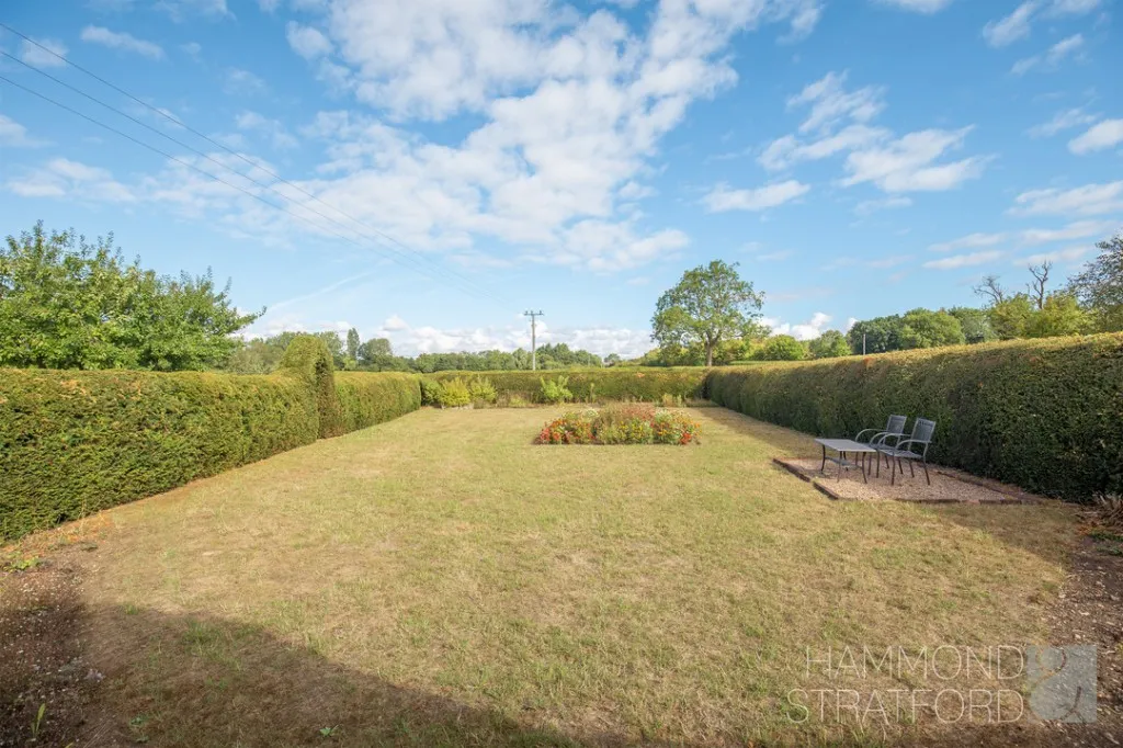 Silver Street, Besthorpe, photo 8