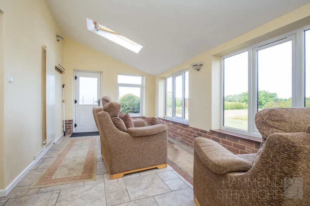 Silver Street, Besthorpe, photo 4