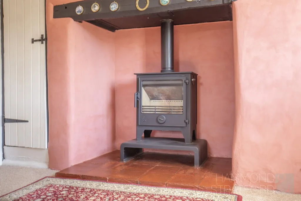 Silver Street, Besthorpe, photo 10