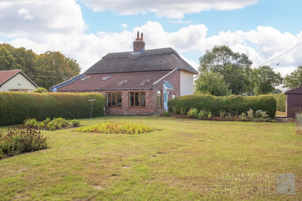 Silver Street, Besthorpe, photo 22