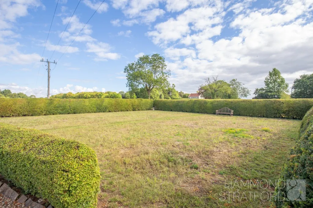 Silver Street, Besthorpe, photo 20