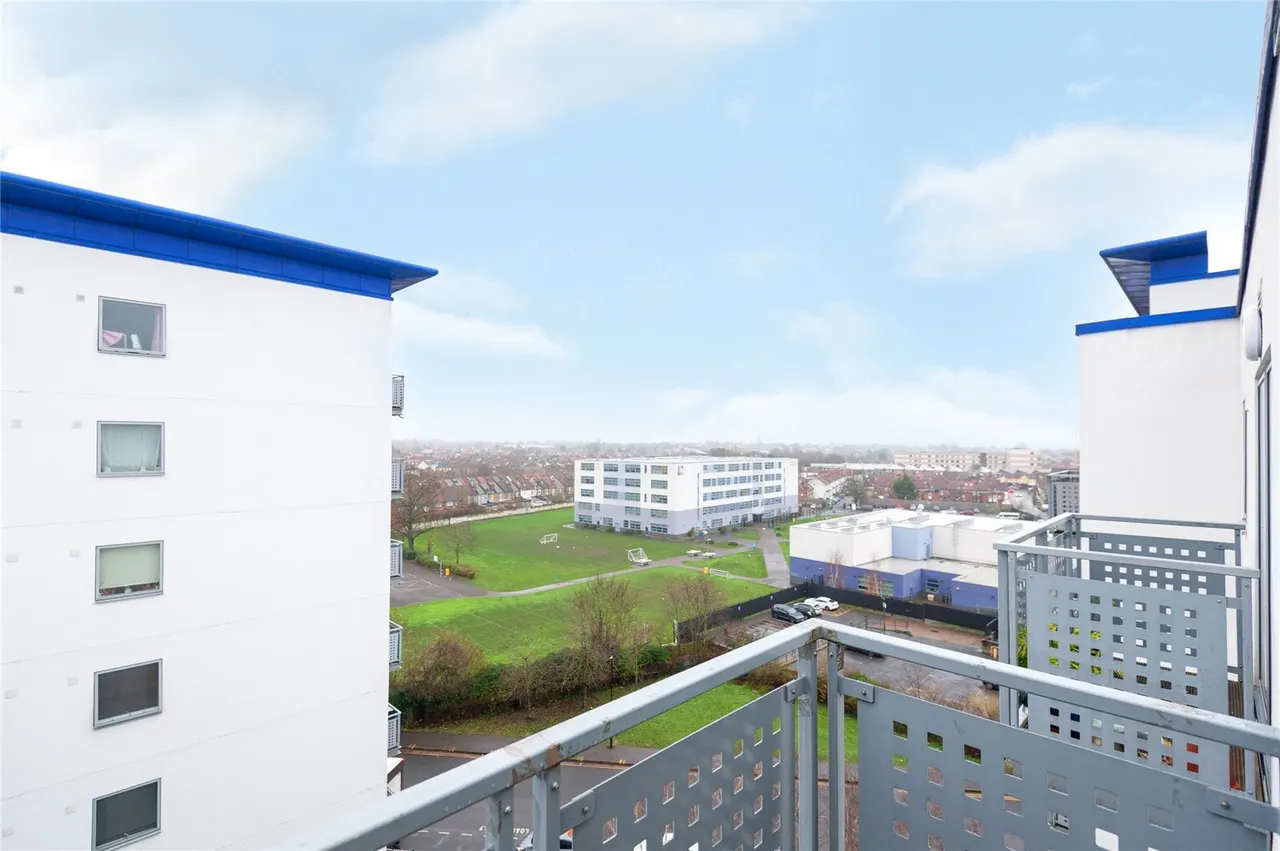 Prince Regent Road, Hounslow, TW3, photo 4