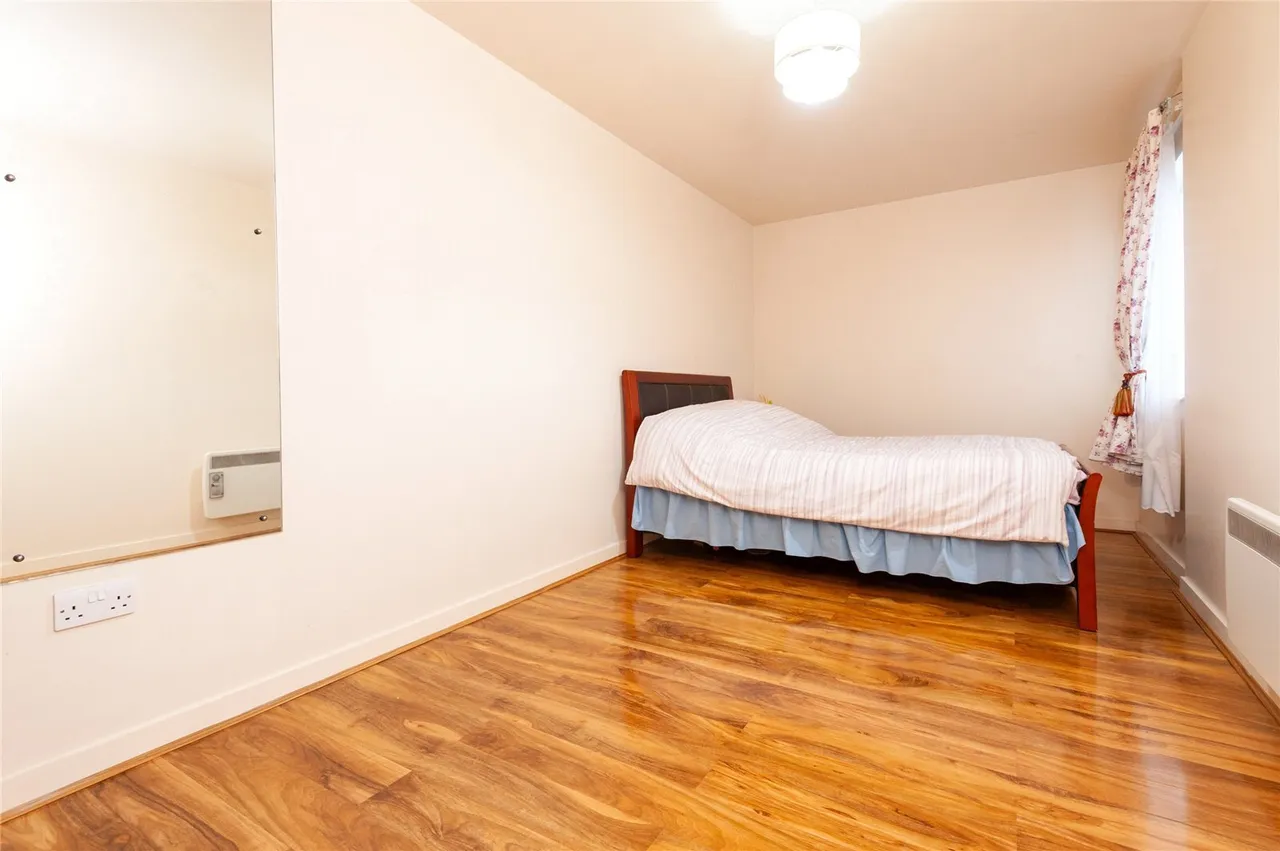 Prince Regent Road, Hounslow, TW3, photo 6