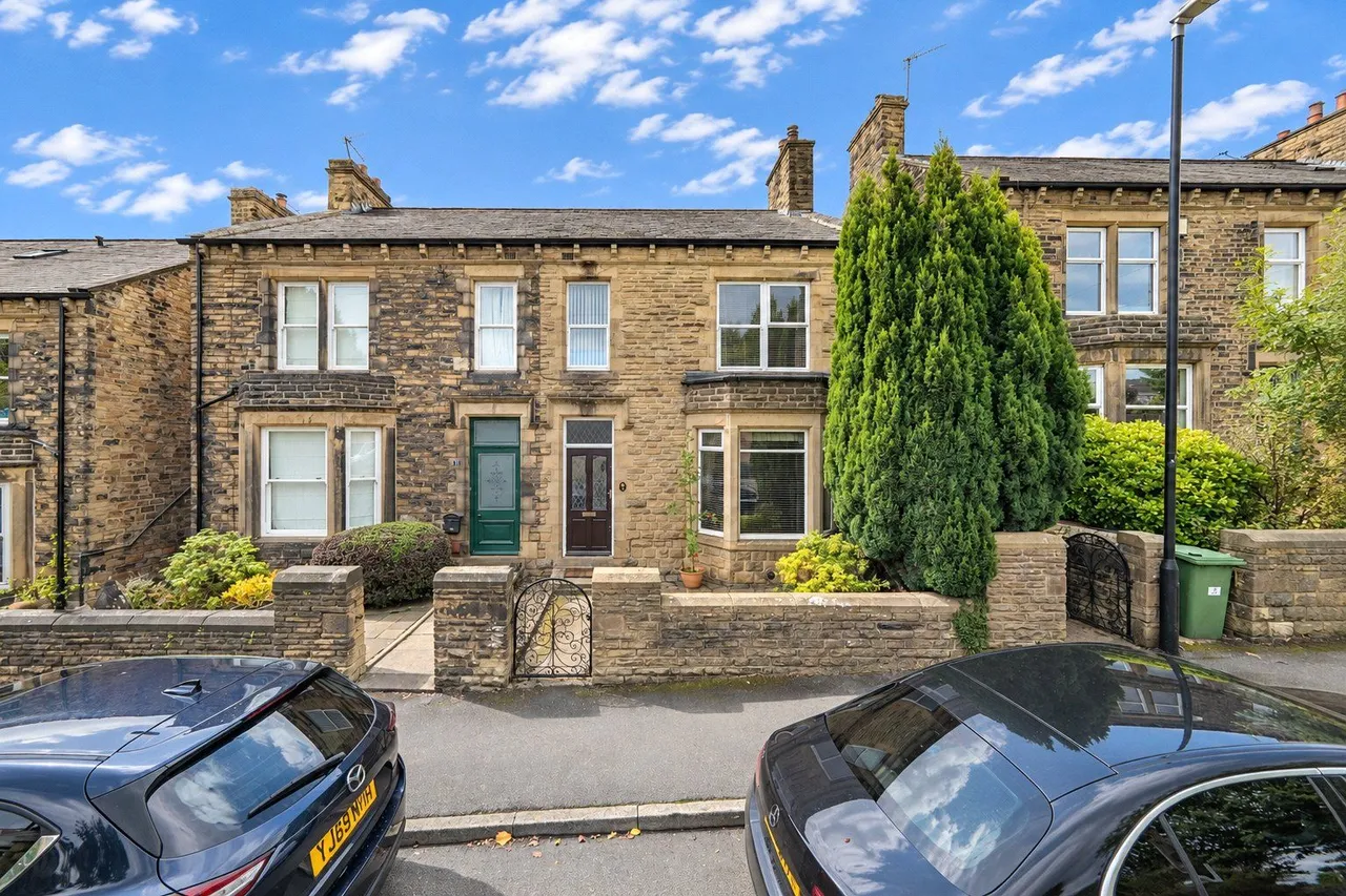 Crawshaw Avenue, Pudsey, LS28, photo 23