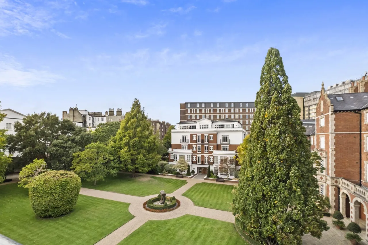 Stone Hall Place, London, W8, photo 4