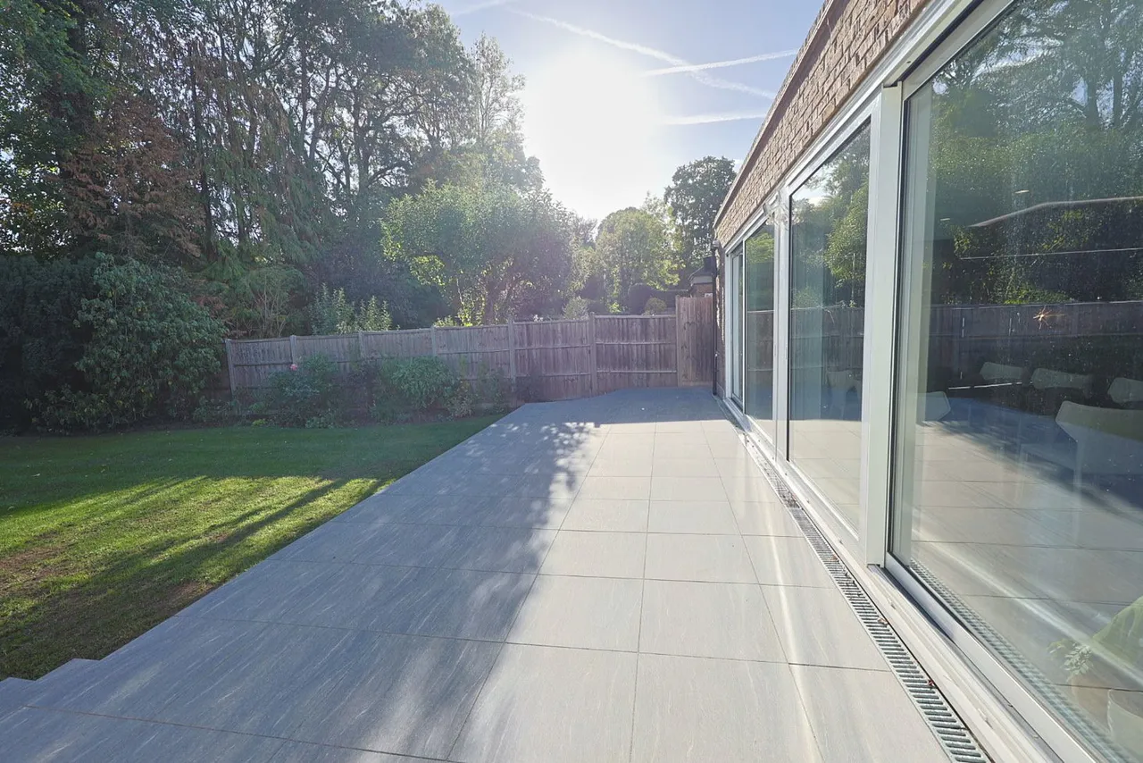 Chestnut Avenue, Edgware, HA8, photo 18