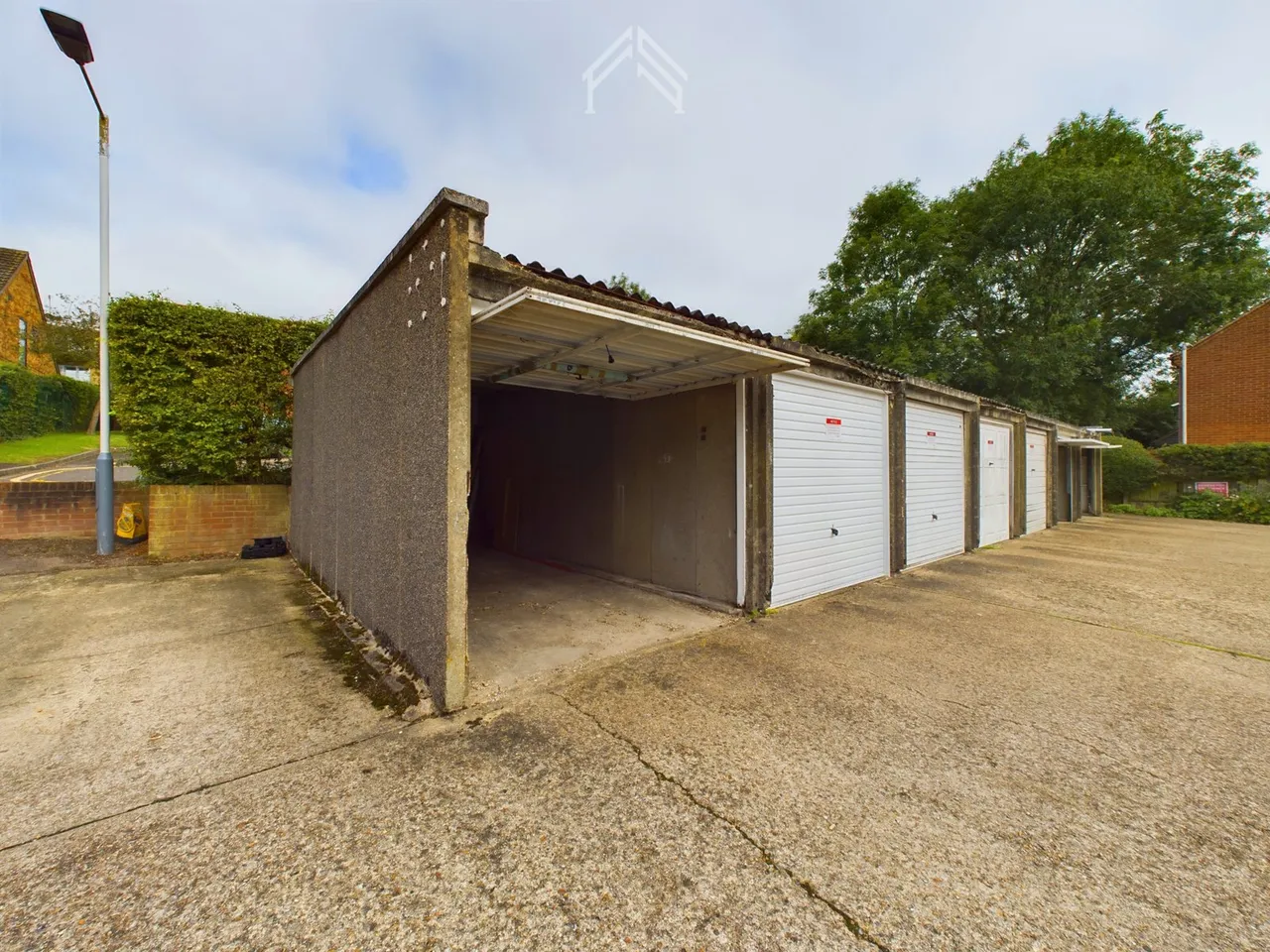 Dell Farm Road, Ruislip HA4, HA4 7SD, photo 5
