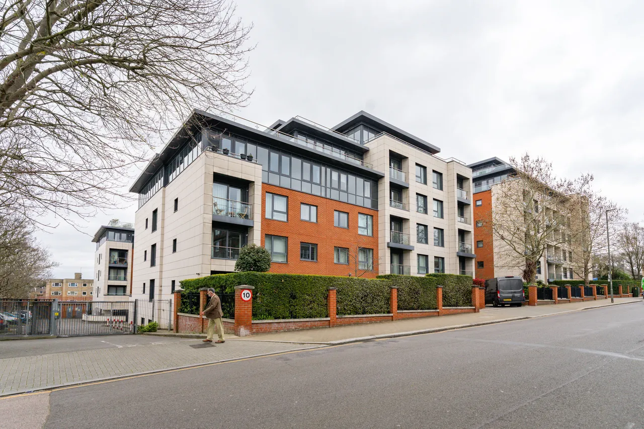 Chartfield Avenue, London, SW15, photo 15