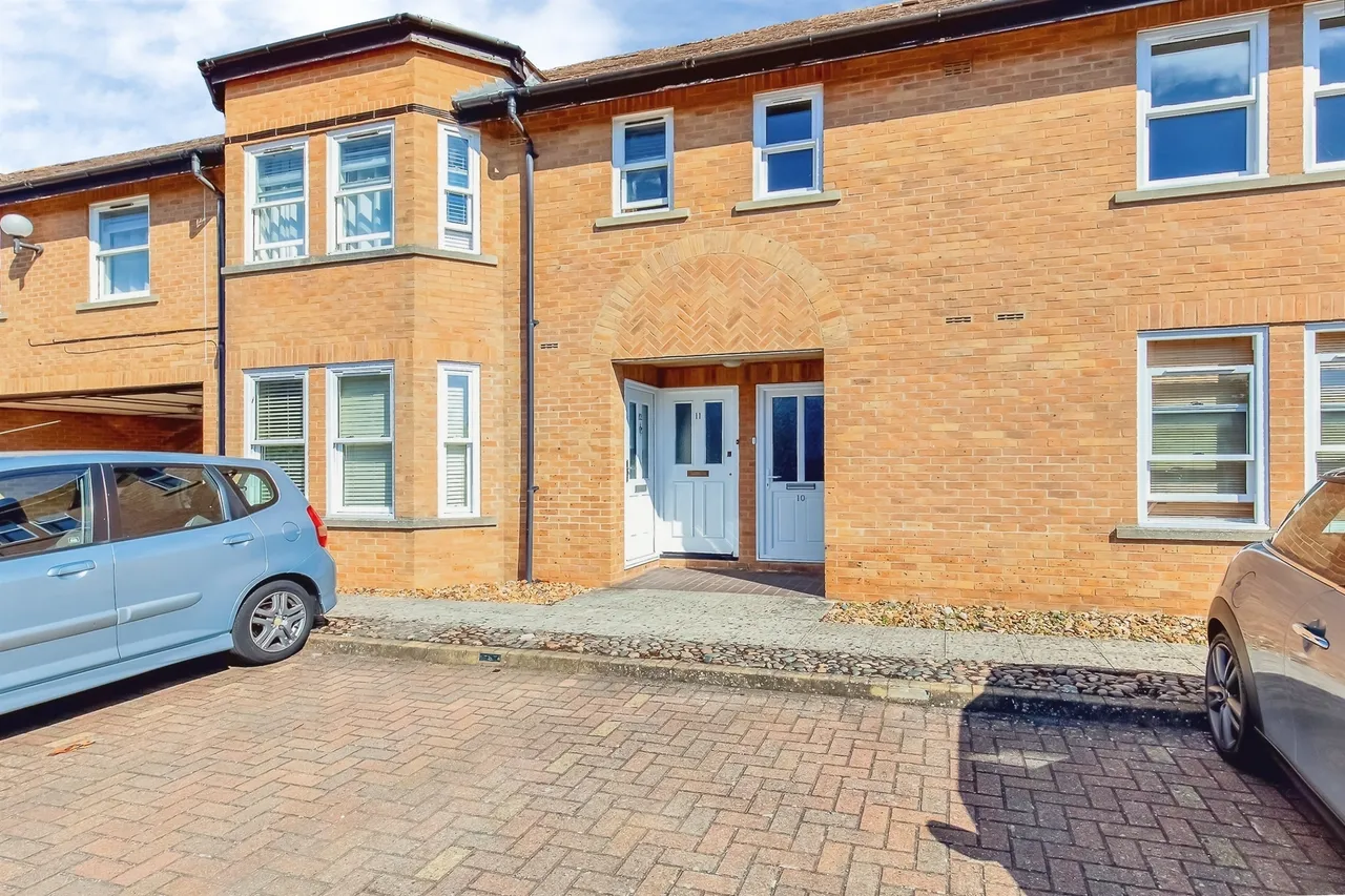 The Croft, Stamford, PE9, photo 13