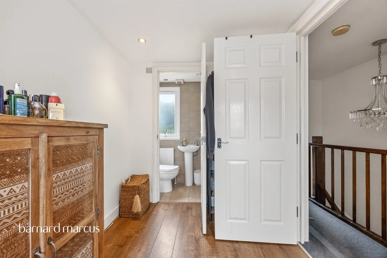 Whitehorse Road, Croydon, CR0, photo 13