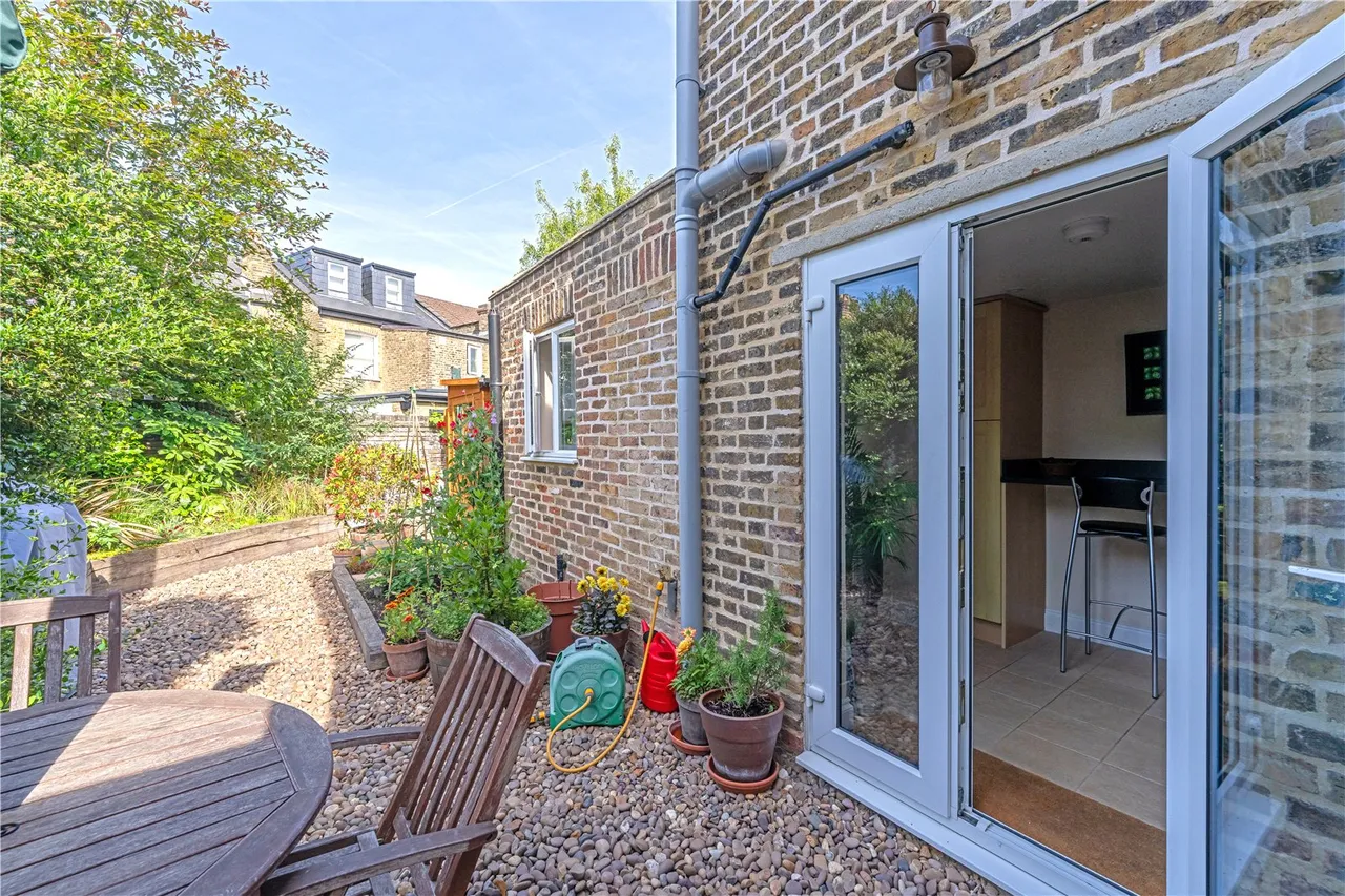 Marsh Farm Road, Twickenham, TW2 6SH, photo 13
