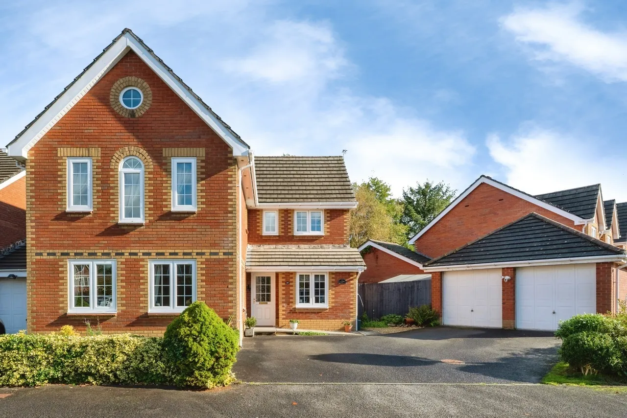 Ffordd Ger Y Llyn, Tircoed Forest Village, SA4, photo 31