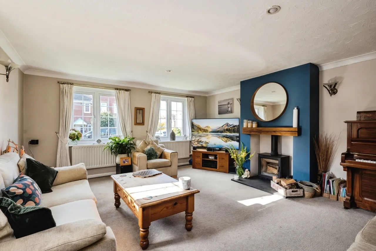 Ffordd Ger Y Llyn, Tircoed Forest Village, SA4, photo 2