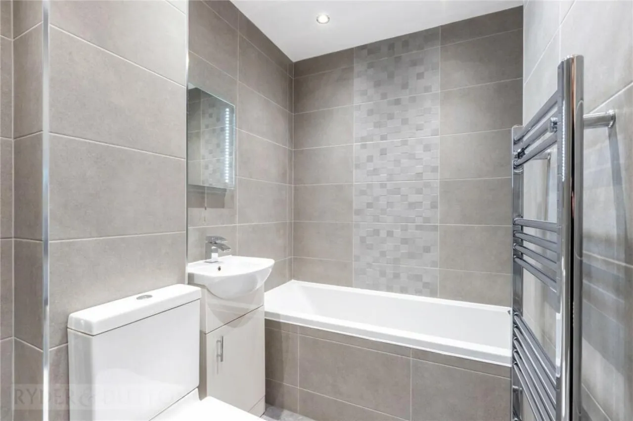 Terence Street, Newton Heath, M40, photo 6