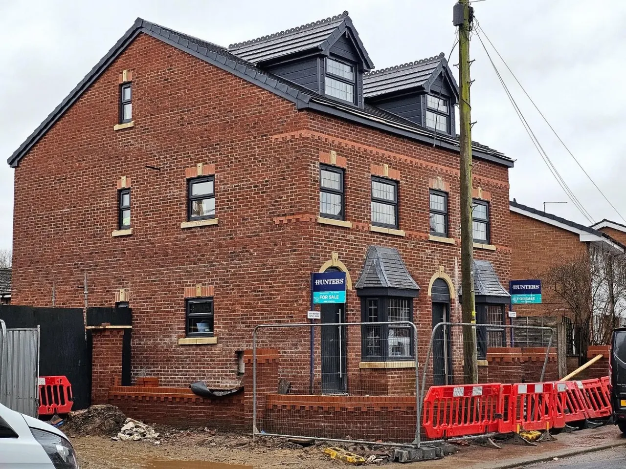 4 bed house for sale, Terence Street, Newton Heath, M40