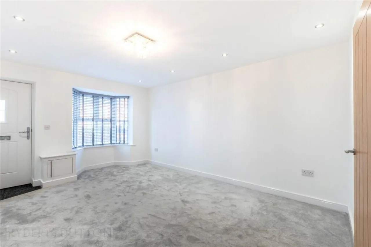 Terence Street, Newton Heath, M40, photo 4