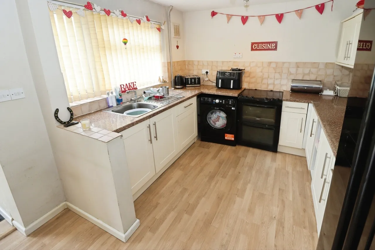 Glenfall, Yate, Bristol, Gloucestershire, BS37, photo 3