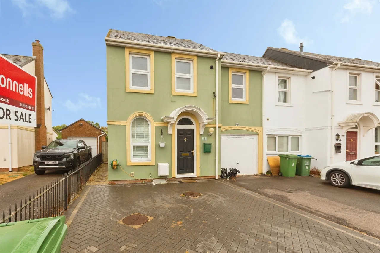 3 bed house for sale — The Comfrey, Aylesbury