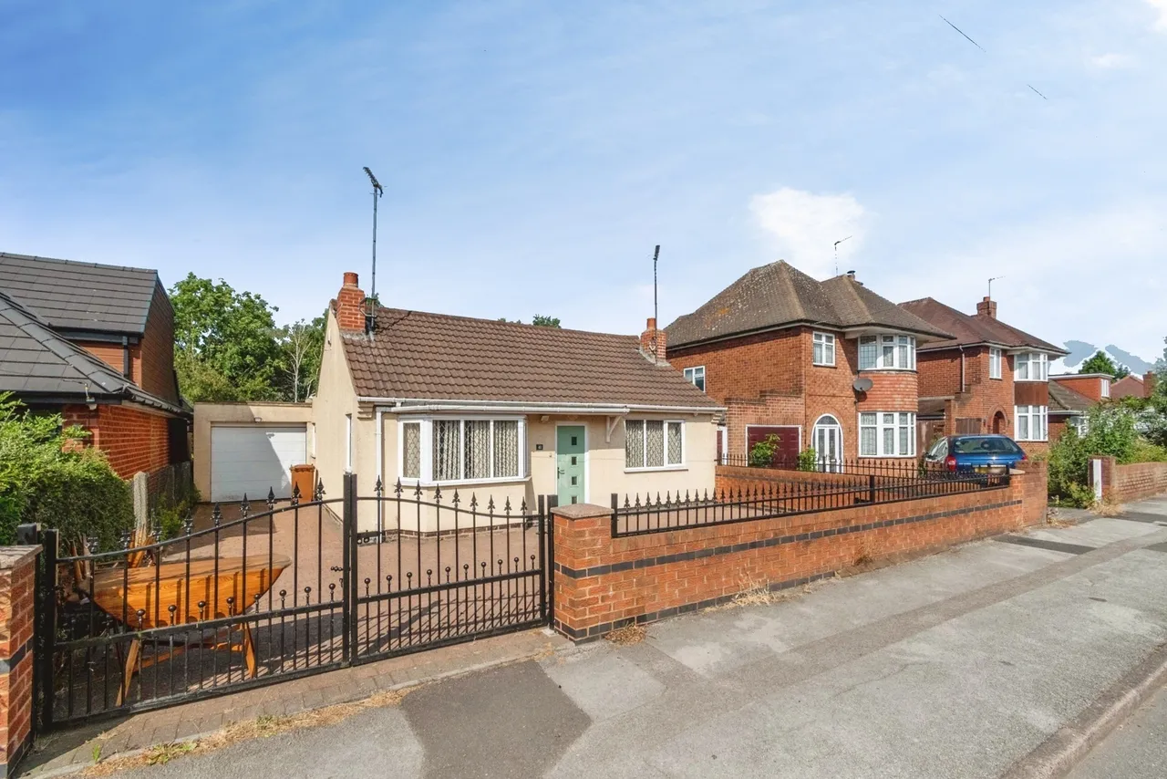 2 bed house for sale, Monmouth Road, Walsall, WS2