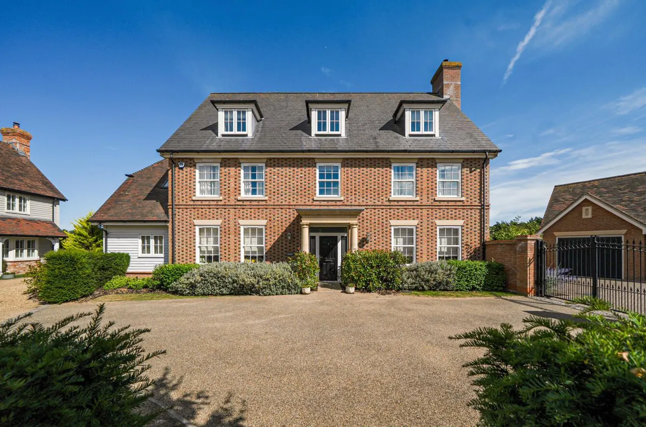 Acres, Semi-Rural Ditton, photo 42